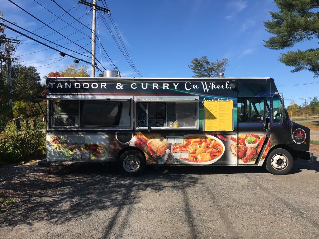 Tandoor-and-Curry-on-Wheels-1