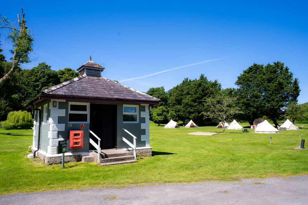 The-Caravan-Camping-Park-at-Westport-House