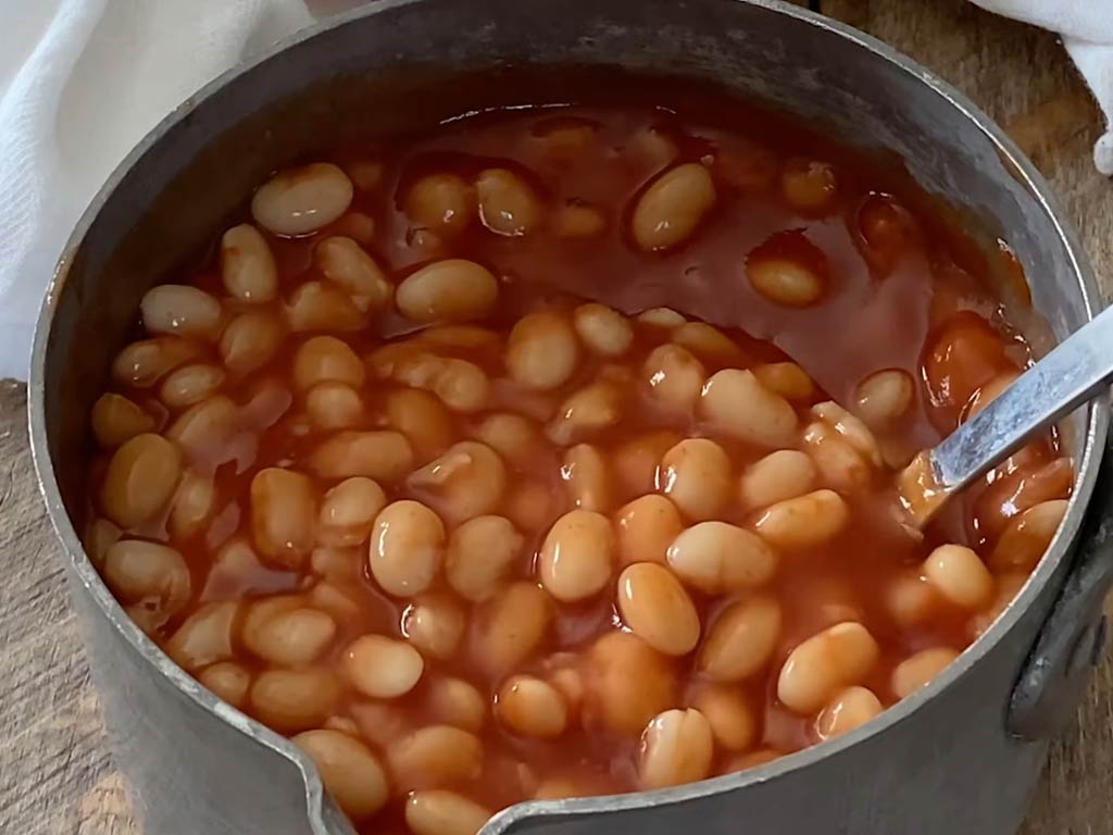 Traditional Boston Baked Beans 