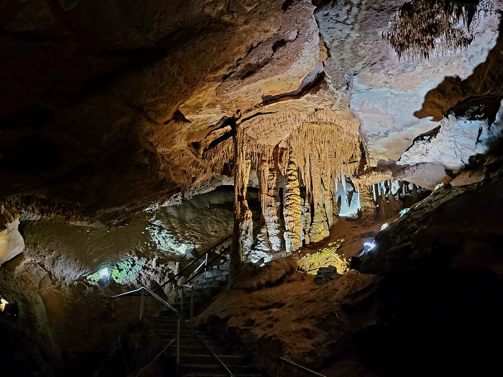 Tuckaleechee-Caverns-1
