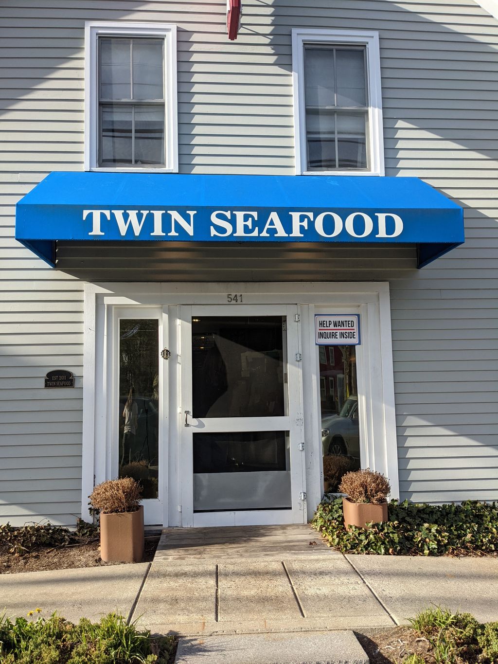 Twin-Seafood-of-Acton