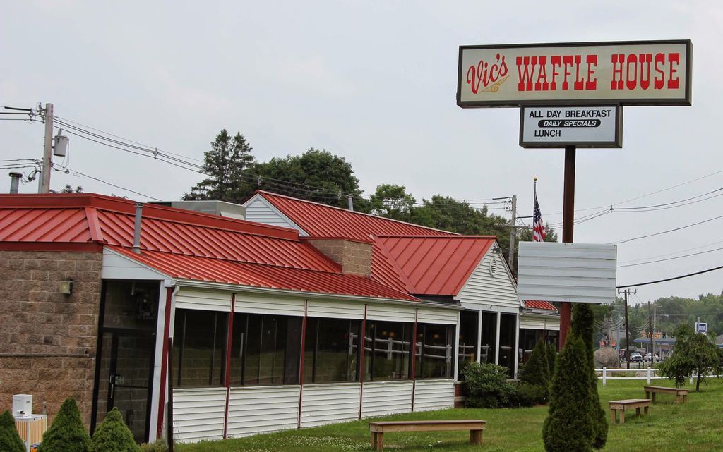 Vics-Waffle-House