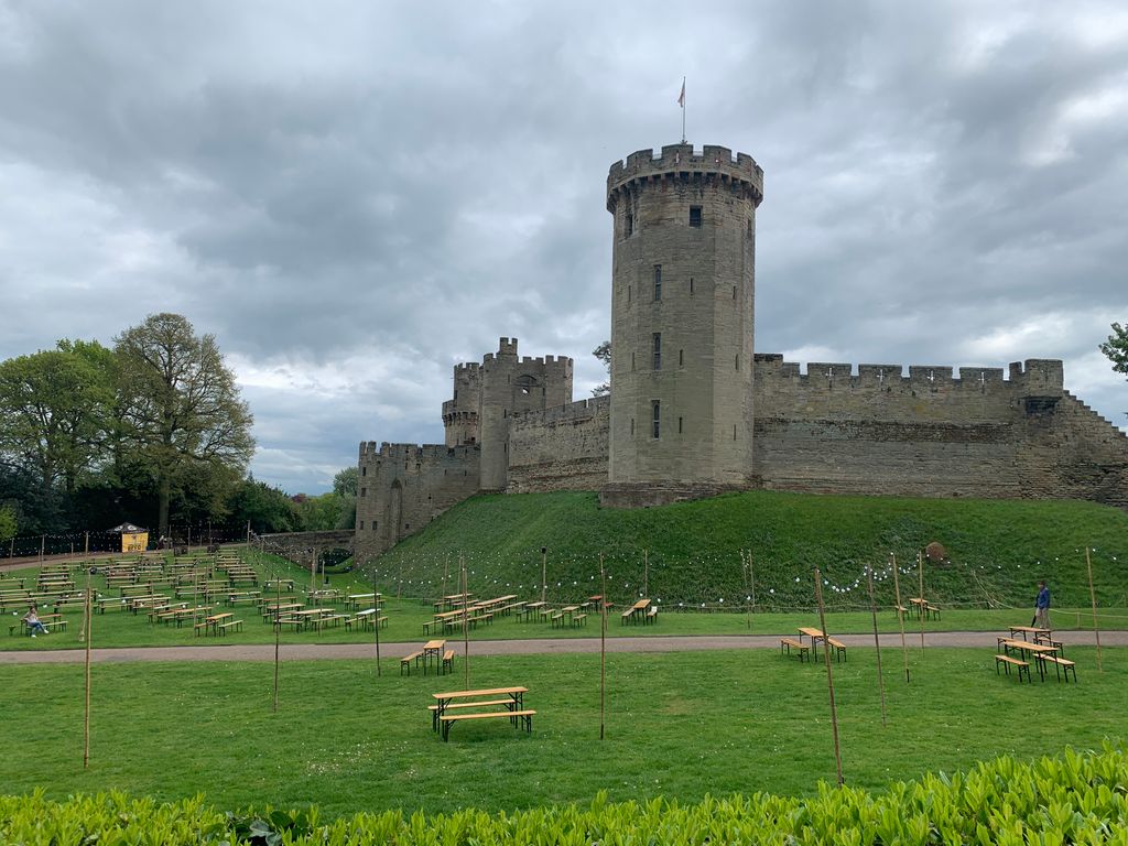 Warwick-Castle-Main-Entrance-1