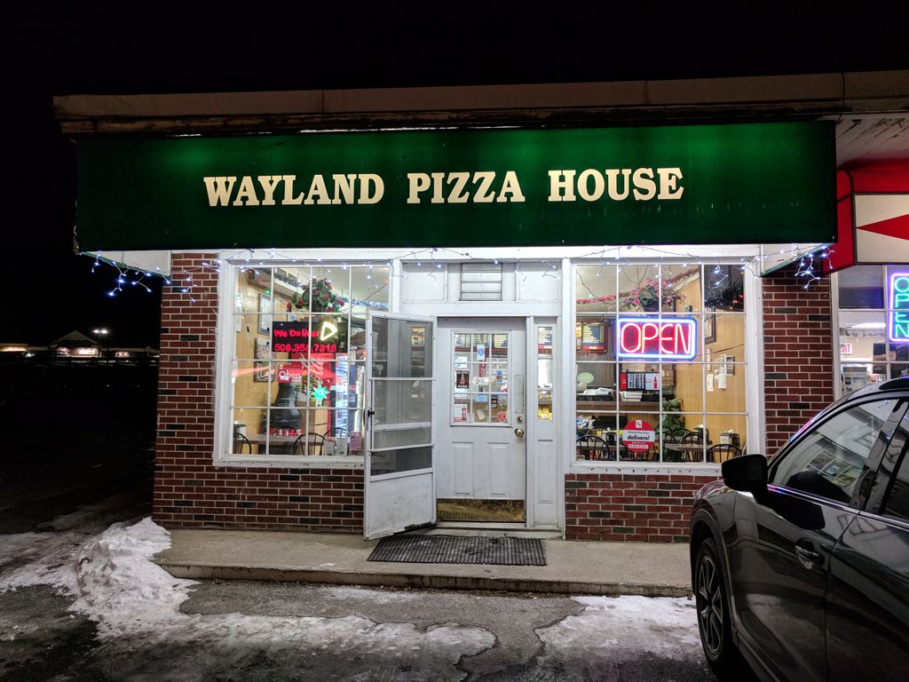 Wayland-Pizza-House