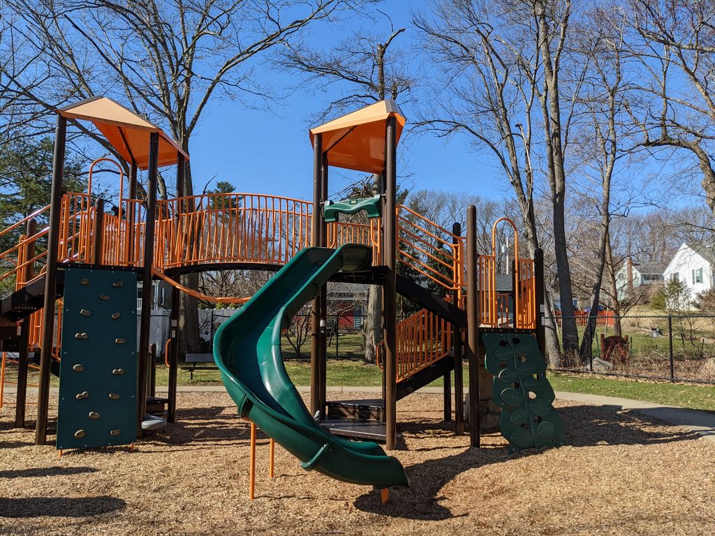 Glen-Meadow-Playground