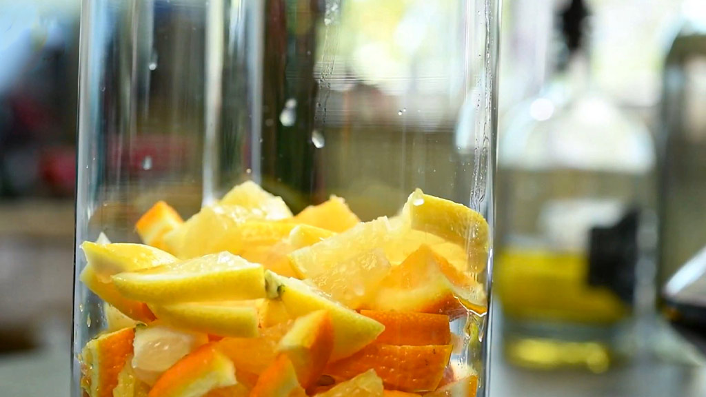 Necessary Ingredients to Make Peach Sangria