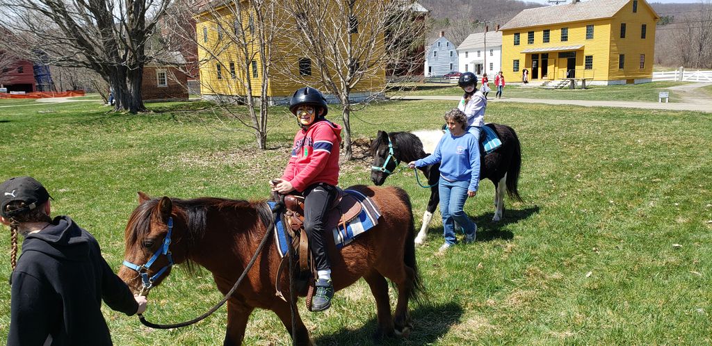 Shaker-Trail-Trailhead