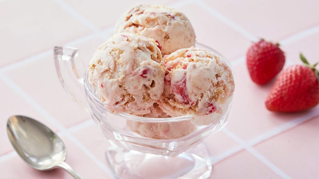 Strawberry Cheesecake Ice Cream