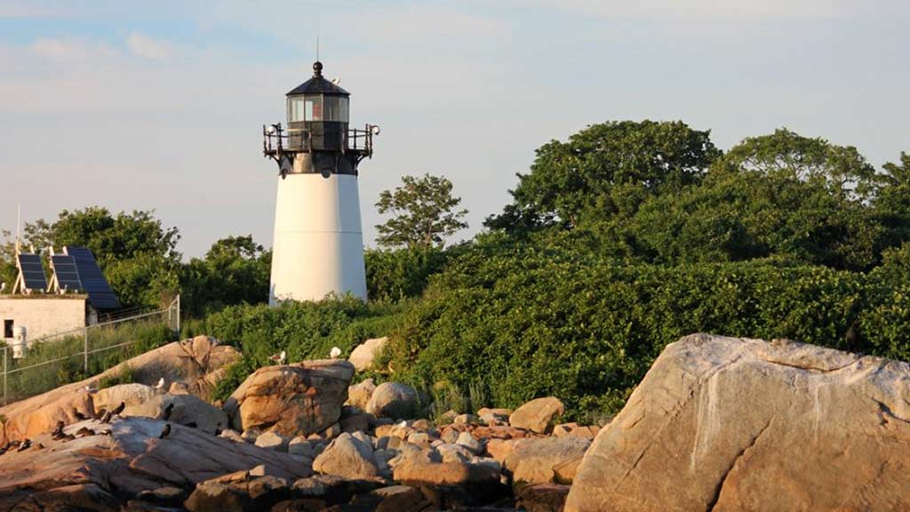 Ten Pound Island Light