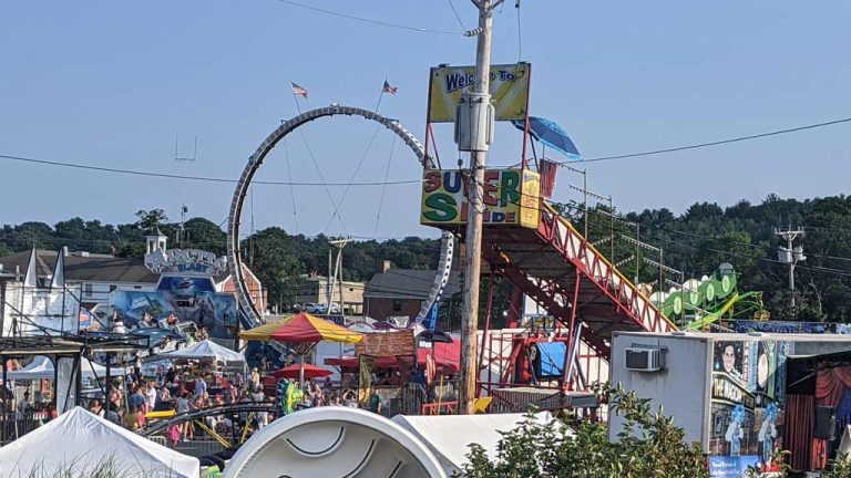 Best Fairs in Massachusetts: 10 Popular State and County Fairs ...