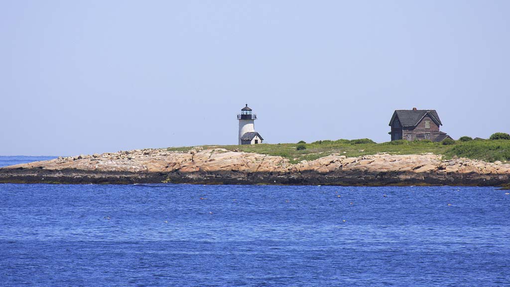 Straitsmouth Island Light