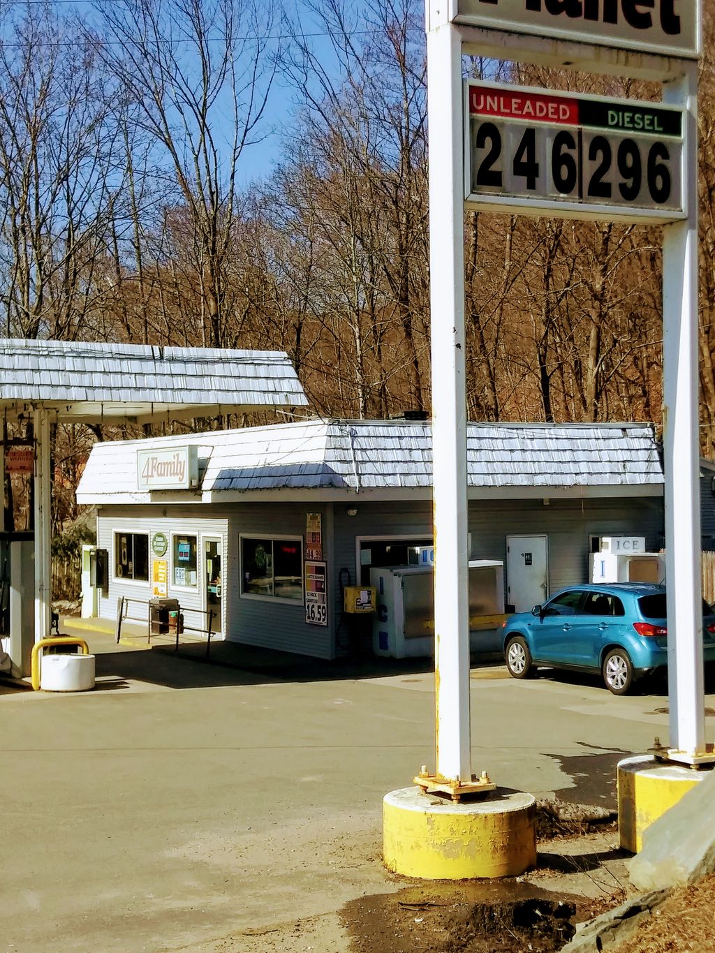 4-Family-Gas-Station
