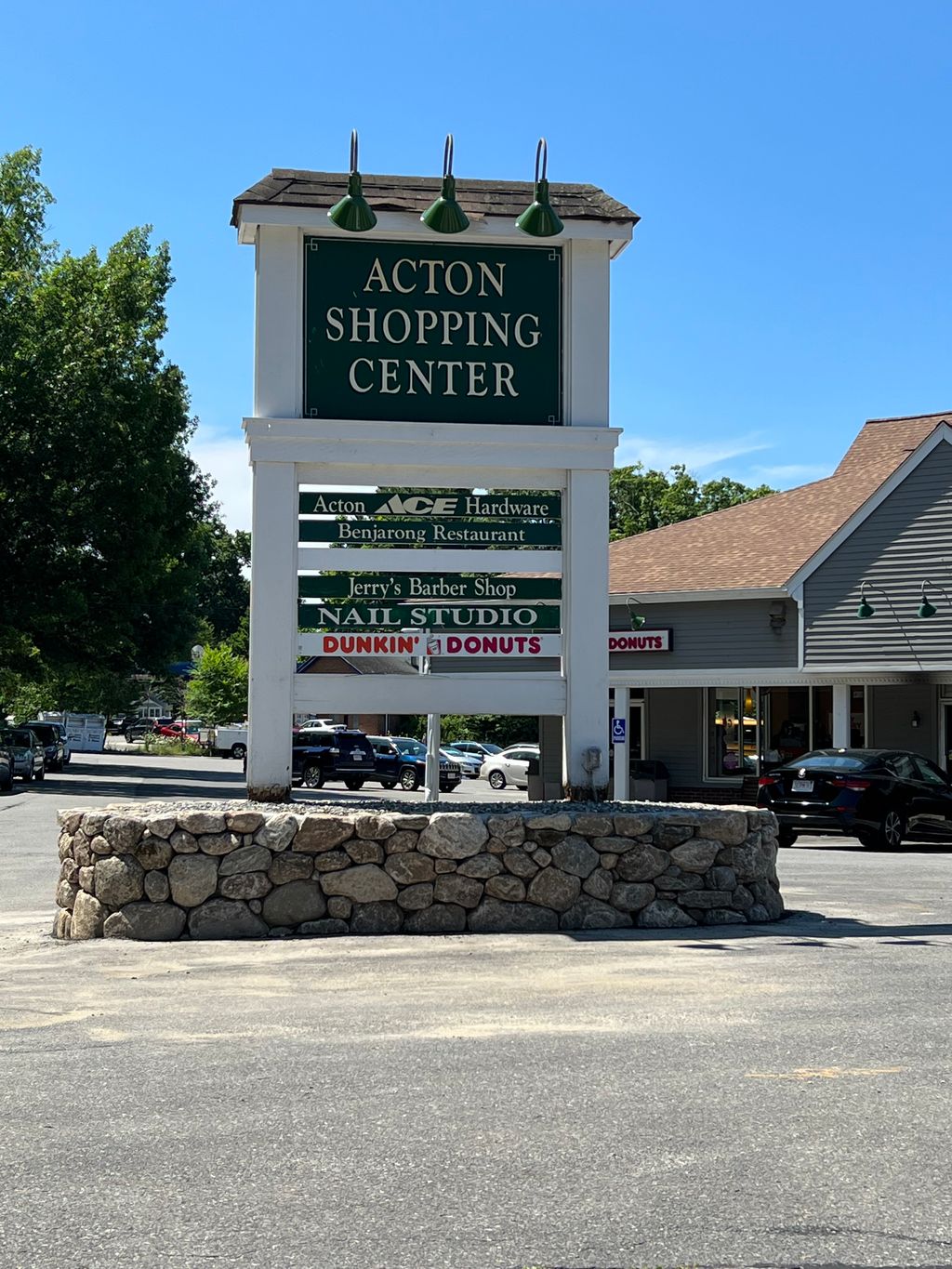 Acton-Shopping-Center