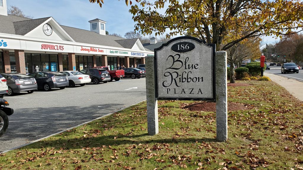 Blue-Ribbon-Plaza-1