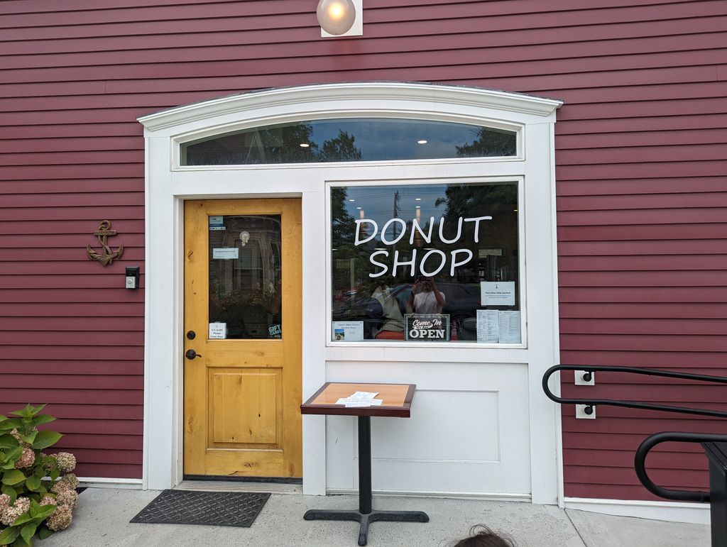 Captain-Baker-Donut-Shop