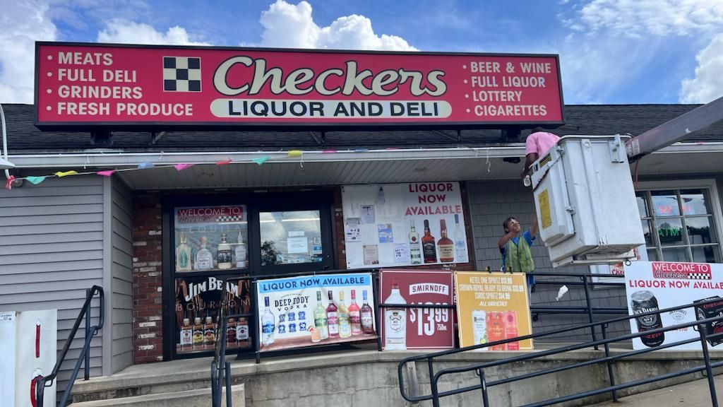 Checkers-Liquor-Deli