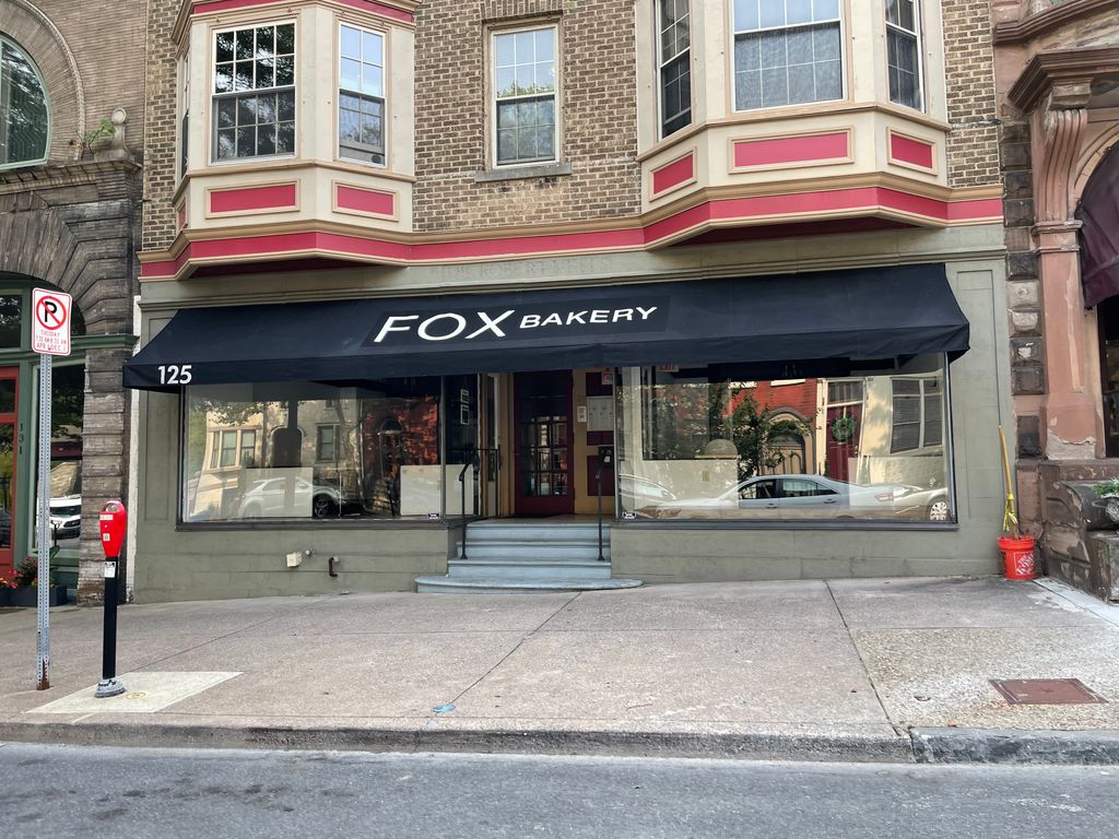 Fox-Bakery