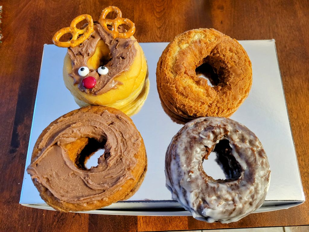 GrandMas-Donuts-and-Coffee-Formally-Mas-Donut-Shop-1