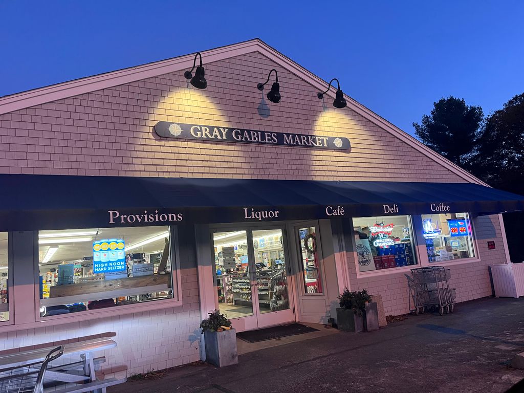 Gray-Gables-Market