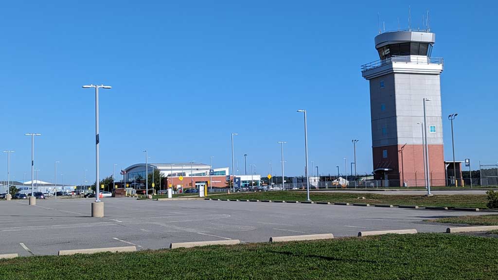 Hyannis Airport (HYA)