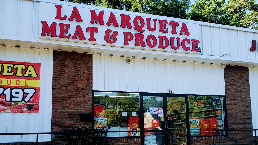 La-Marqueta-Meat-and-Produce