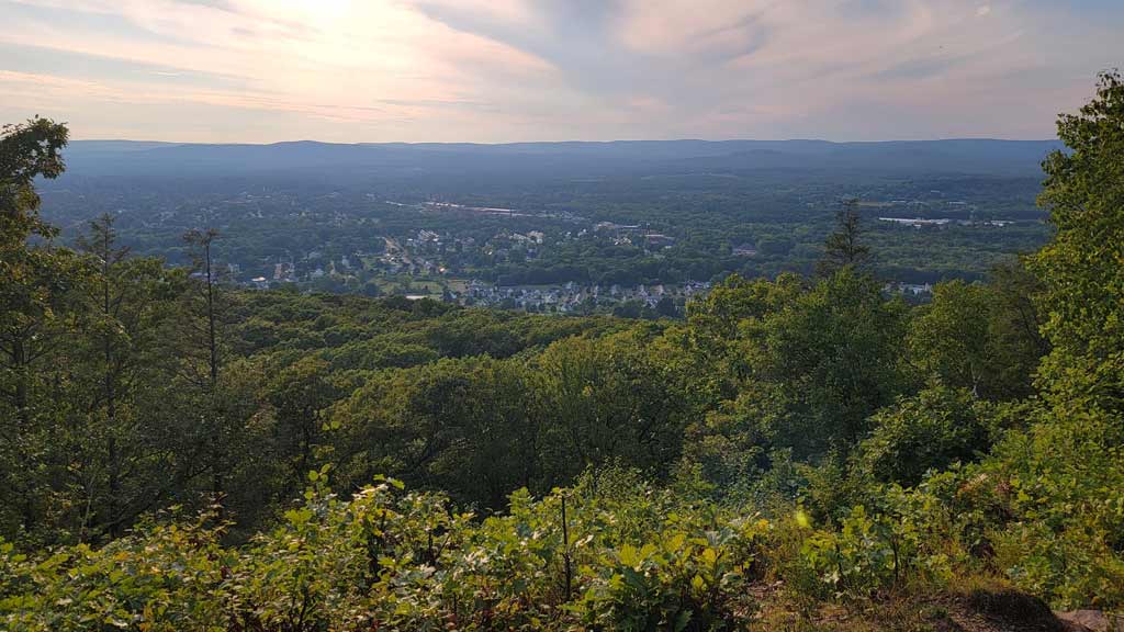 Mount Tom State Reservation