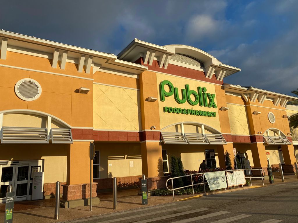 Publix-Super-Market-at-Gulf-to-Bay-Plaza