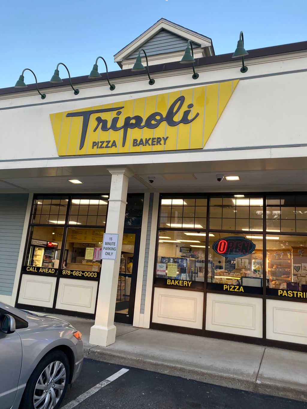 Tripoli-Bakery-and-Pizza-North-Andover
