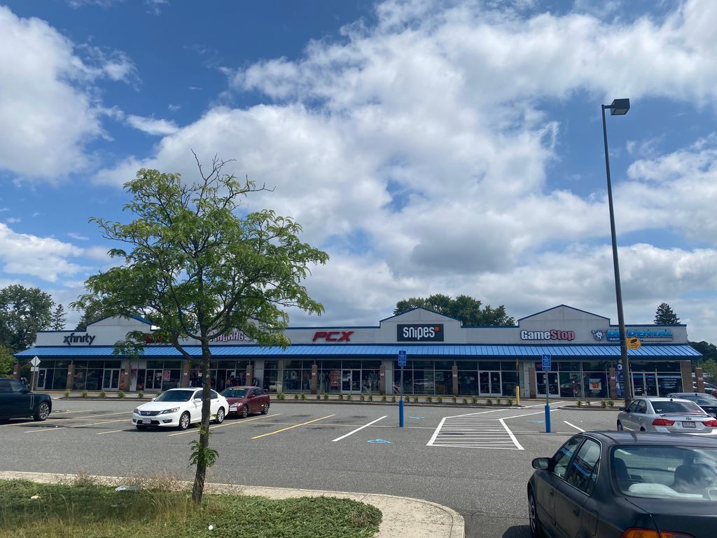 Walmart-Plaza-Shopping-Center-1