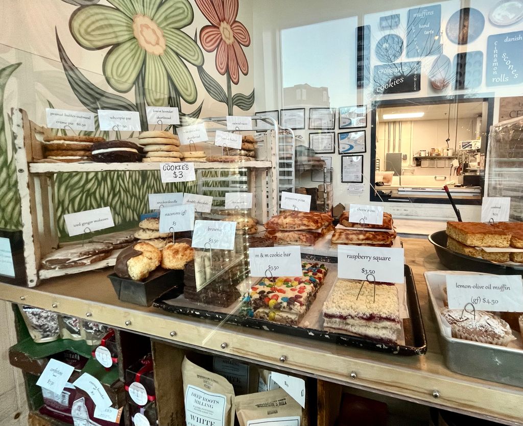 Lulus-Bakery-and-Pantry