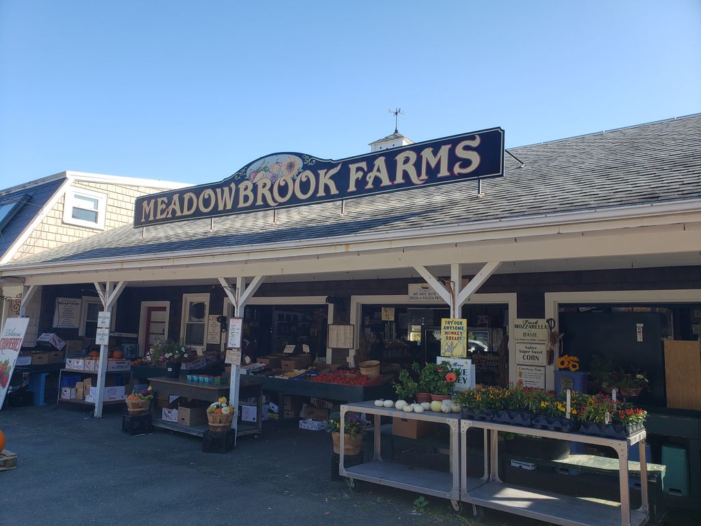 Meadowbrook-Farm