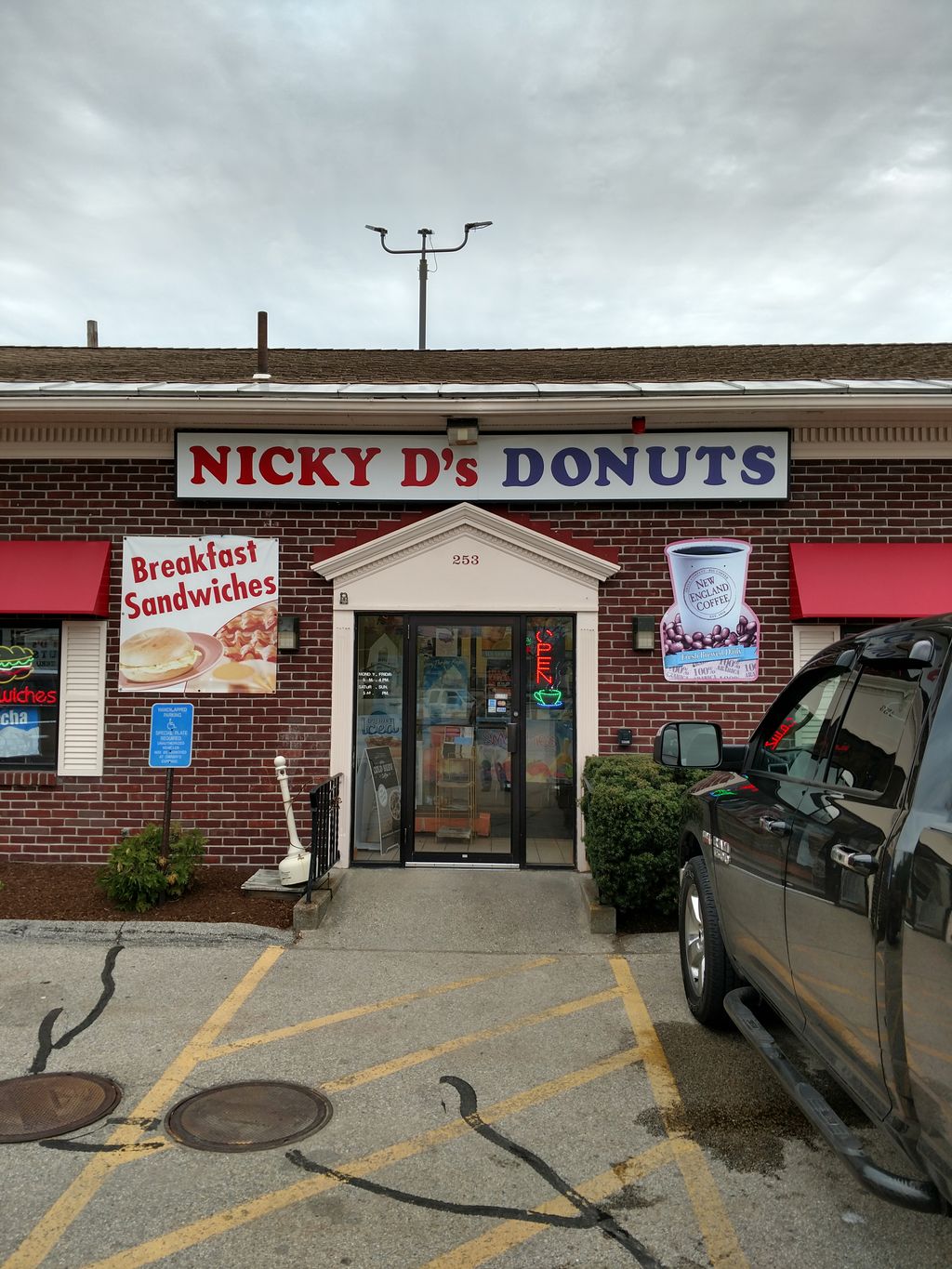 Nicky-Ds-Donuts