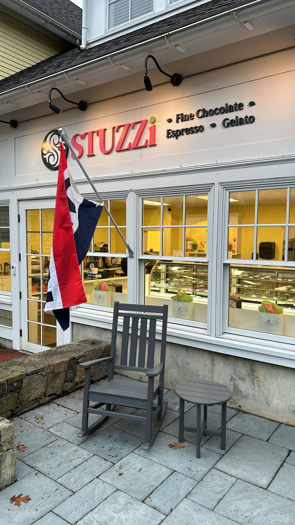 Stuzzi-Cafe-Sweet-Shop