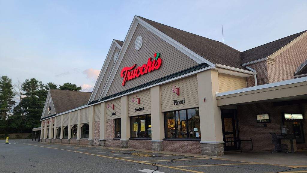 Trucchis-Supermarkets-Middleboro-2