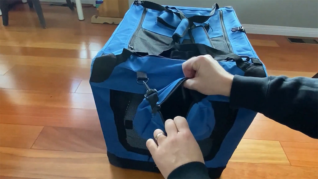 AmazonBasics Folding Soft Dog Crate