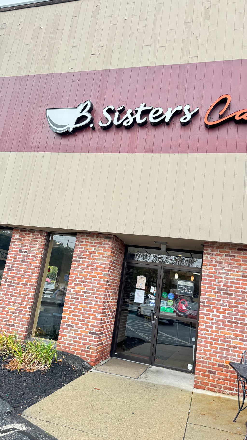 B-Sisters-Cafe