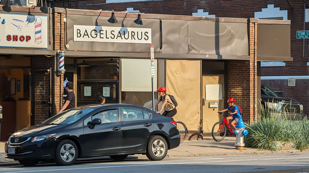 Bagelsaurus: A Local Favorite