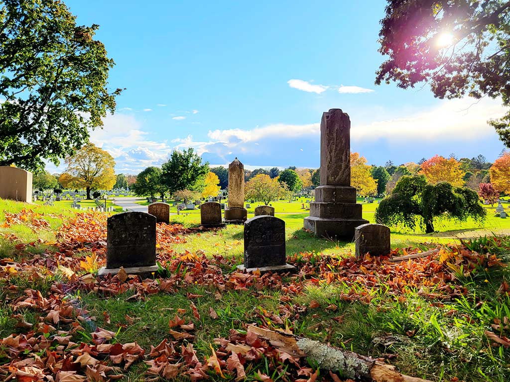 Chow Manderien's Grave Cemetery Worcester 