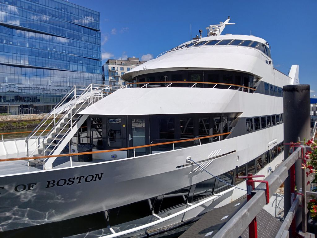 City-Cruises-Boston-Seaport-Blvd-1