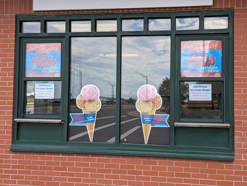 Cool-Breeze-Ice-Cream-Shoppe