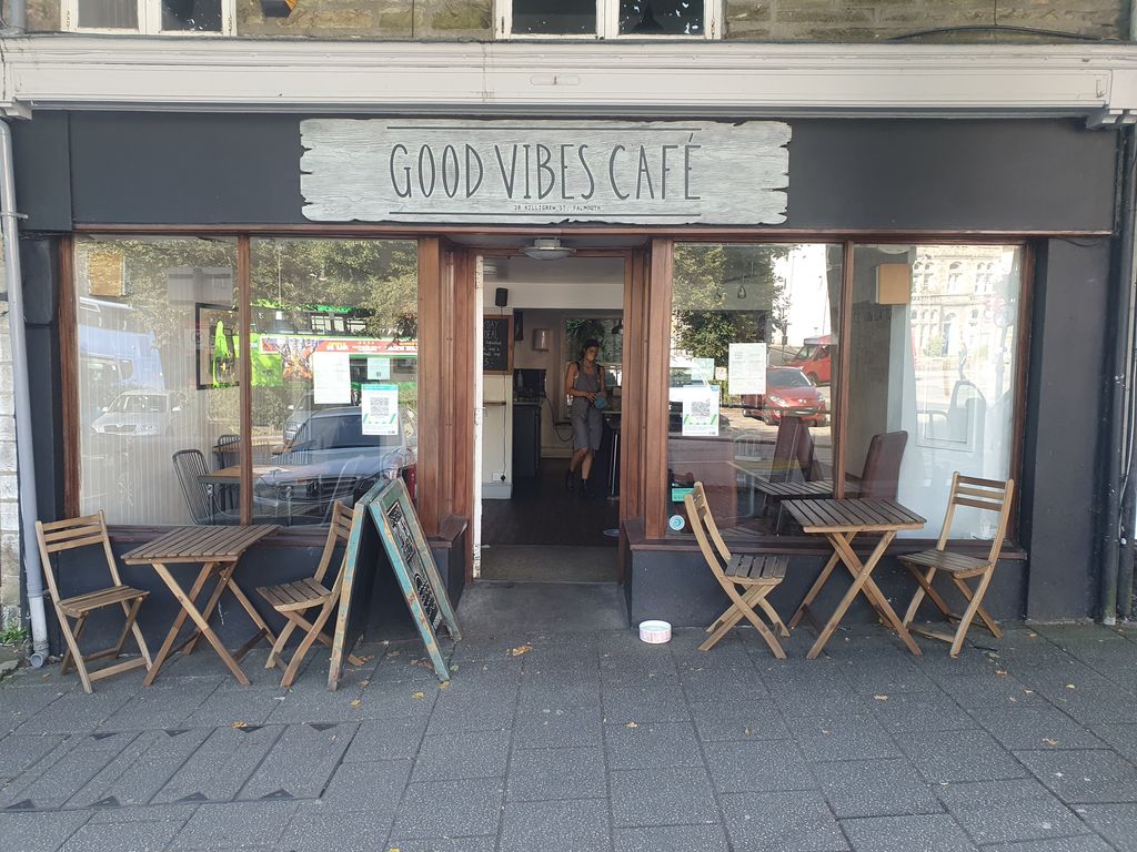 Good-Vibes-Cafe