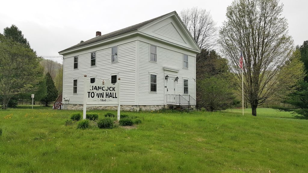 HANCOCK-TOWN-HALL