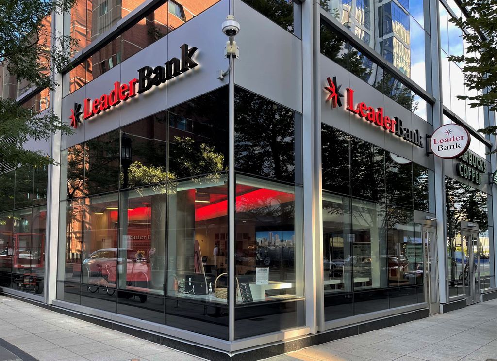 Leader-Bank-Boston-Seaport-Branch