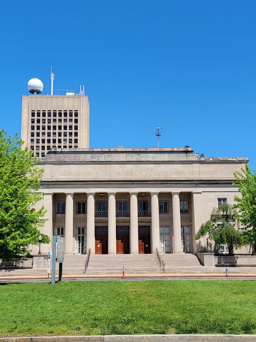 Massachusetts-Institute-of-Technology-1