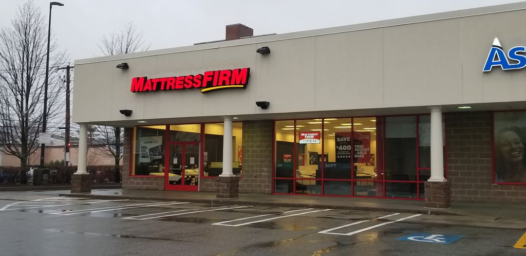 Mattress-Firm-Newport-Avenue