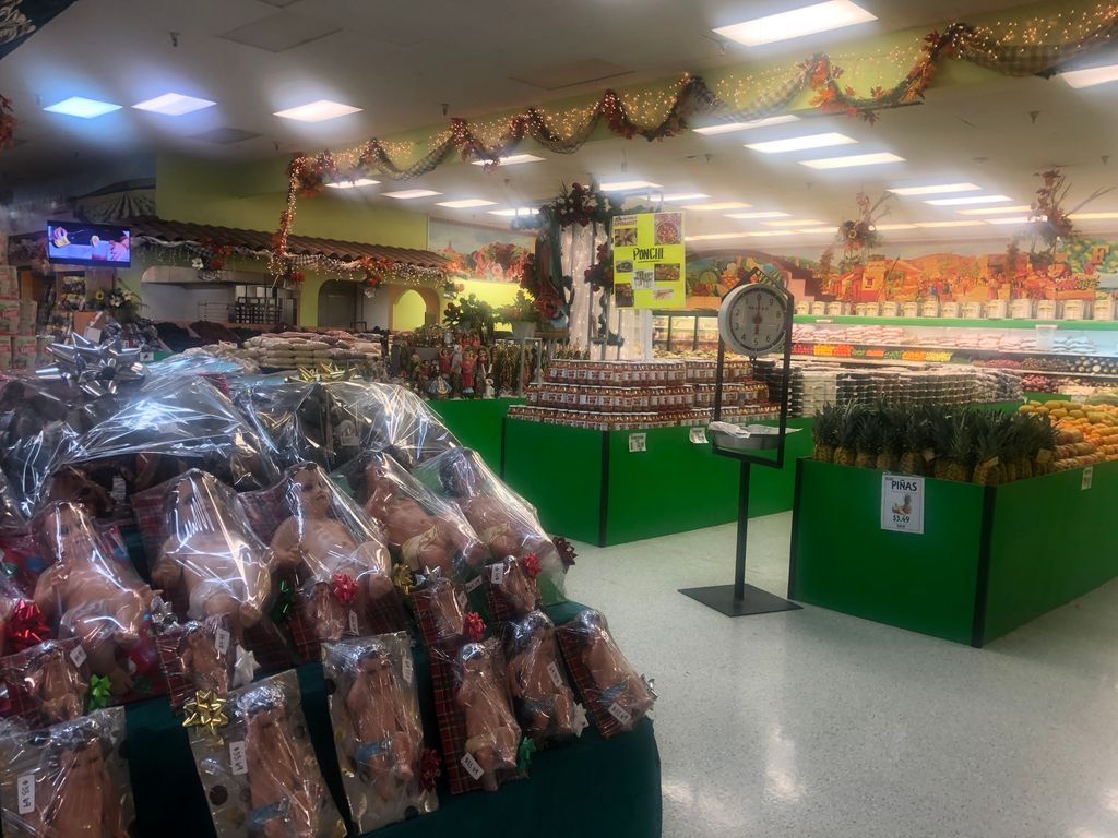 Mi-Pueblo-Supermarket-2