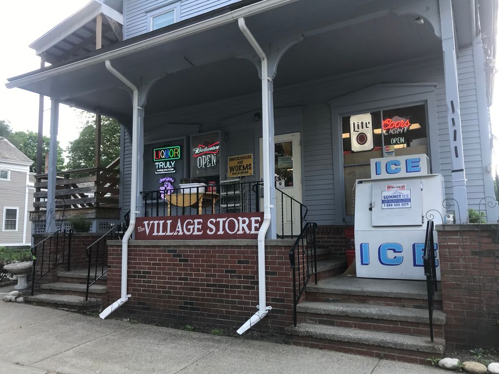 Montague-Village-Store