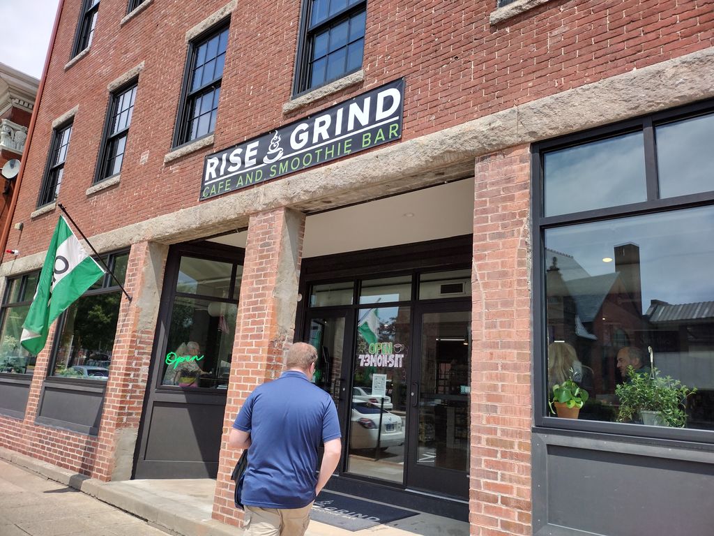 Rise-Grind-Cafe-Fitchburg