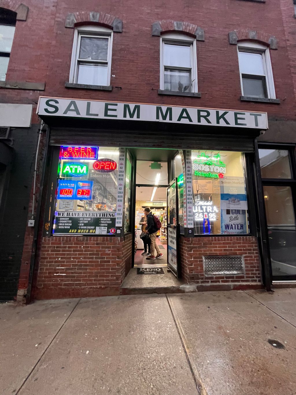 Salem-Market-2