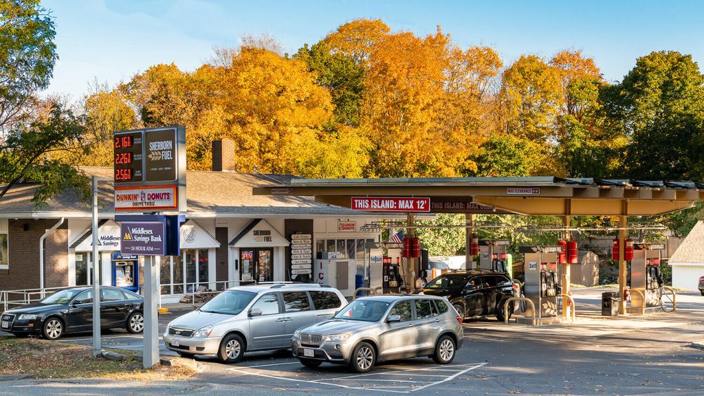 Sherborn-Fuel-Gas-Station-and-Convenience-Store